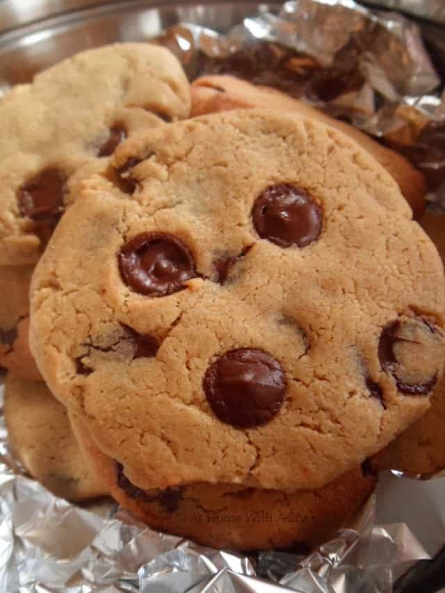 halal-tahini-2526-chocolate-chip-cookies