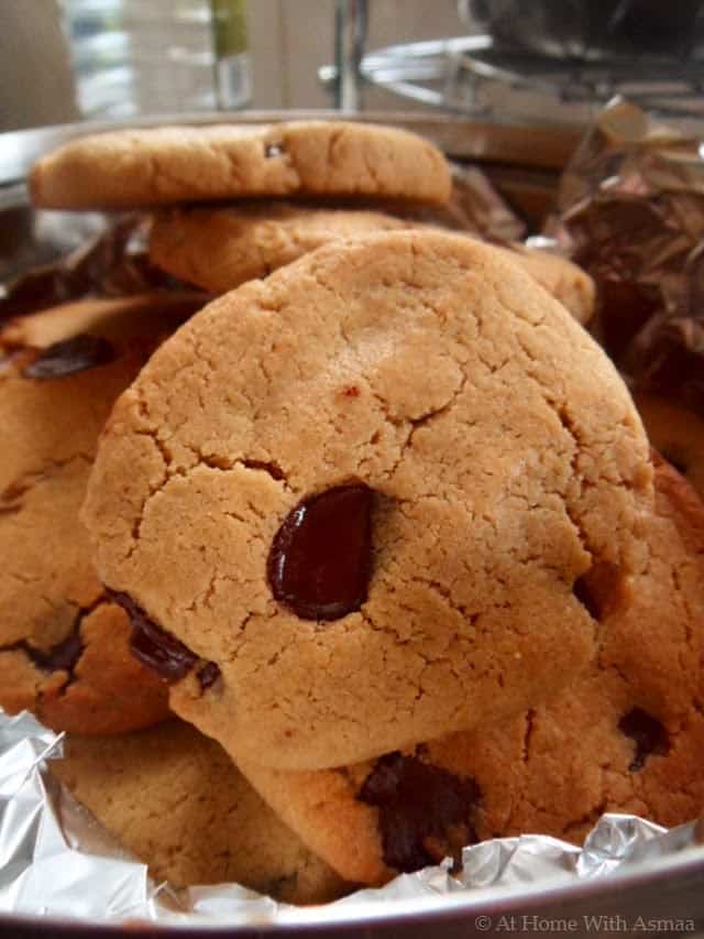 tahini-2526-chocolate-chip-cookies