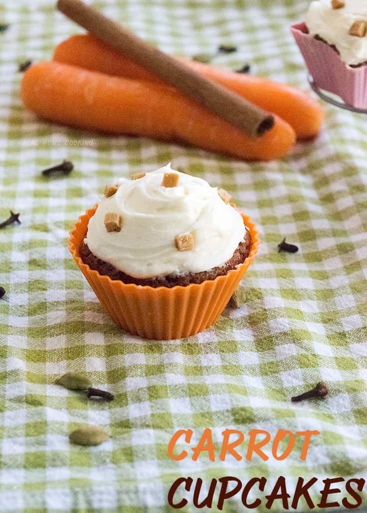 0284d-carrot-cupcakes-2