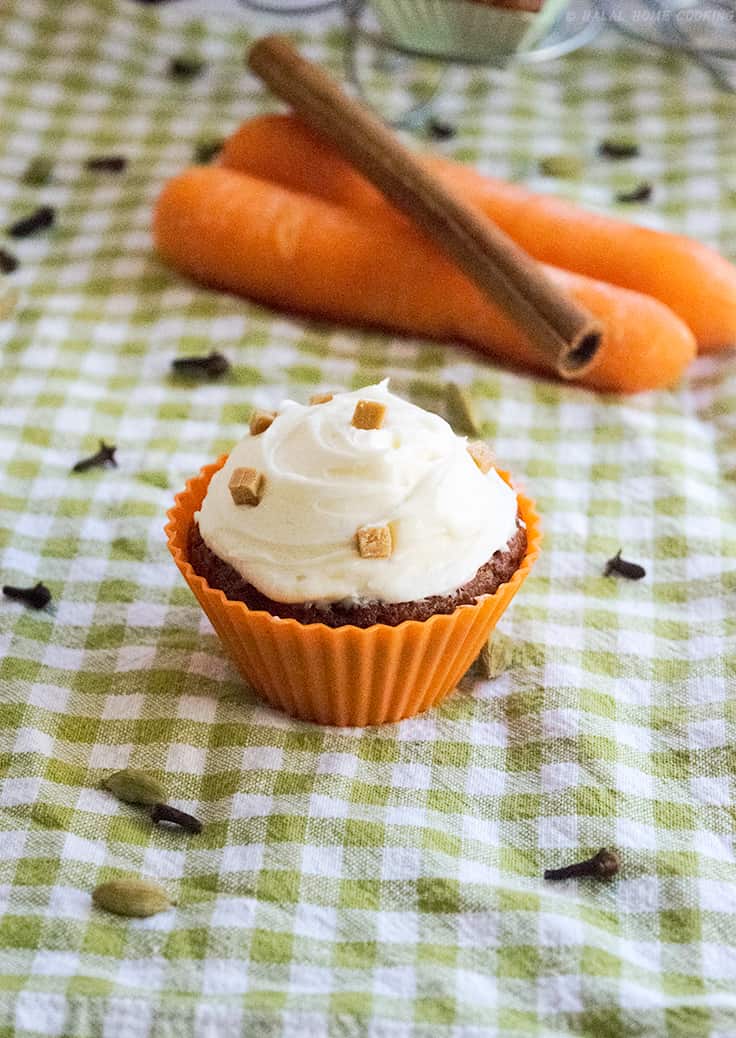 carrot-cupcakes-recipe-salted-caramel-frosting