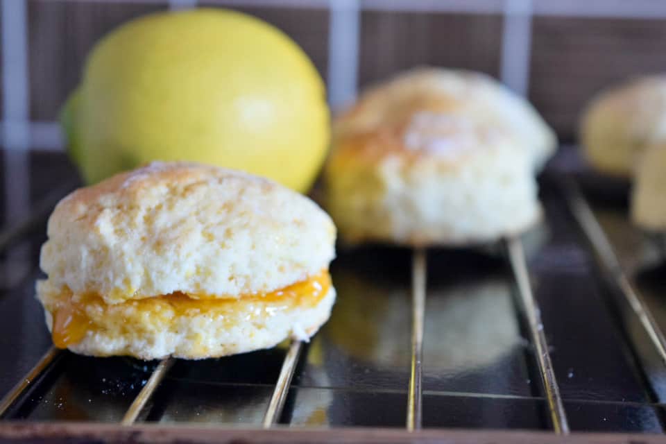 lemon-scones-with-apricot-jam-recipe
